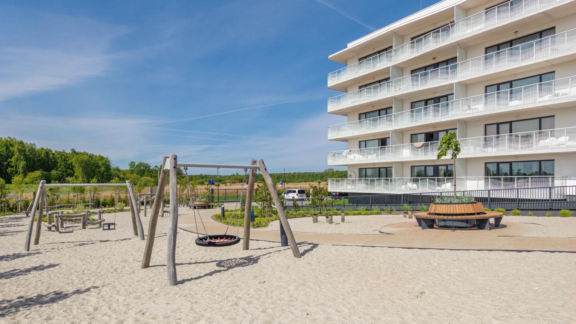 Apartament Lux Tukan B003, Polanki Aqua - Holiday City Колобжег Экстерьер фото